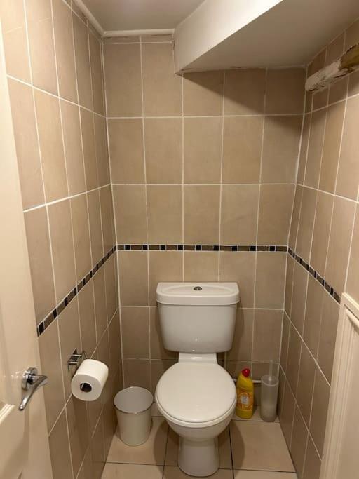 Apartment 2 En And Large Kitchen Nottingham